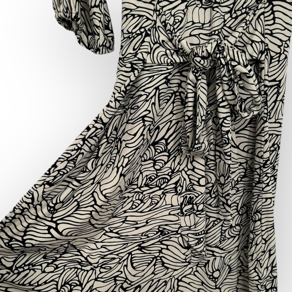 MARA HOFFMAN $340 Retail White/Black Silk Wrap Dress, Size Medium - Picture 11 of 16